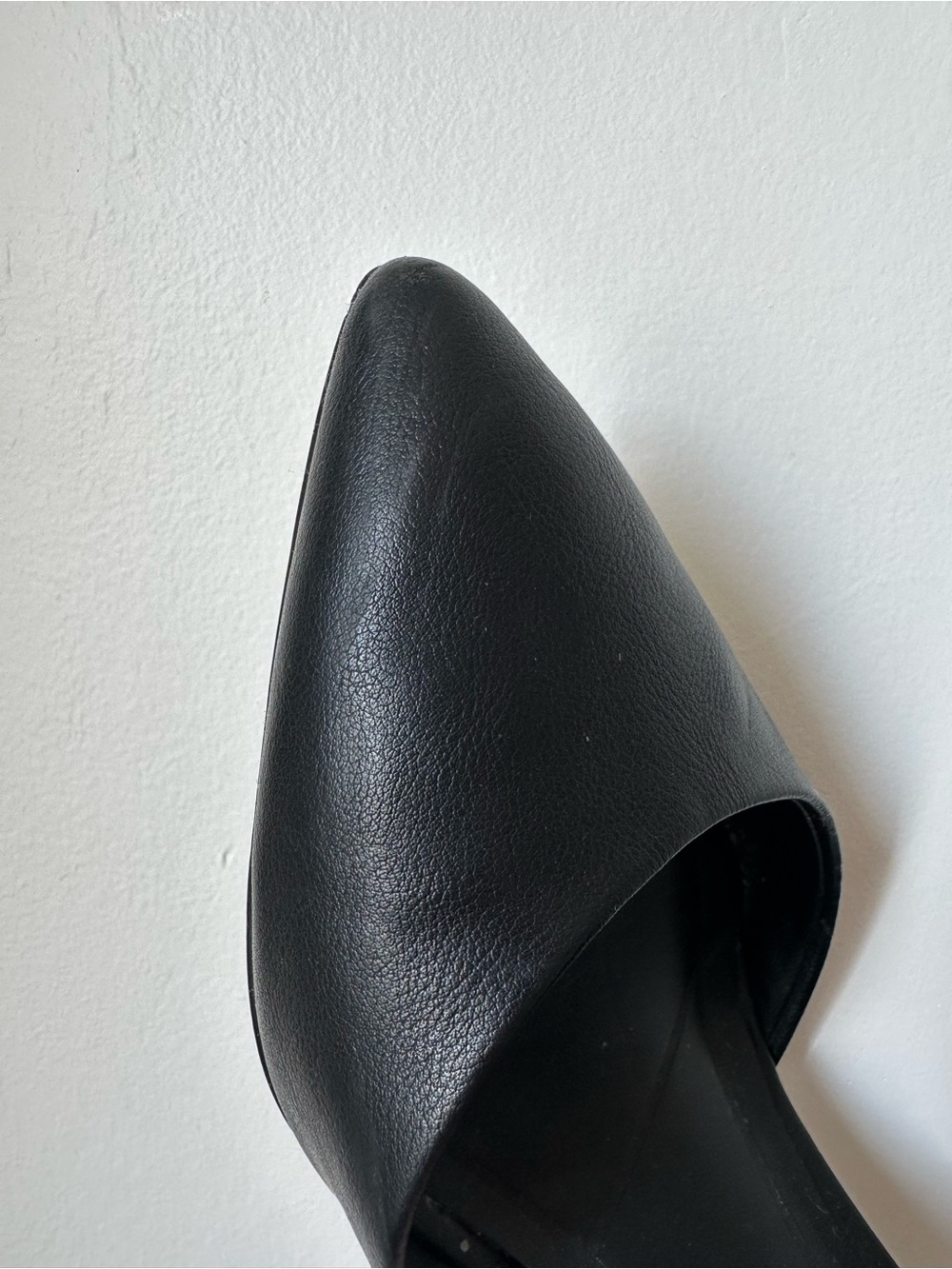 Pointed Toe Heels - Picture 5 of 5